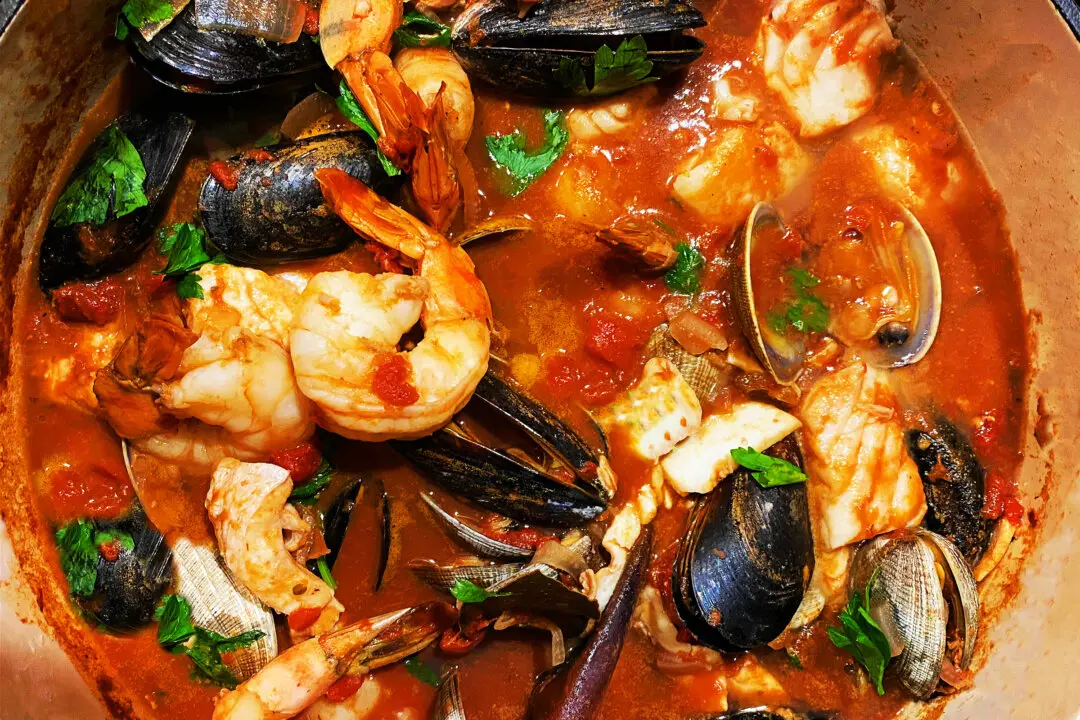 A New Year’s Reset With a Bowl of Cioppino