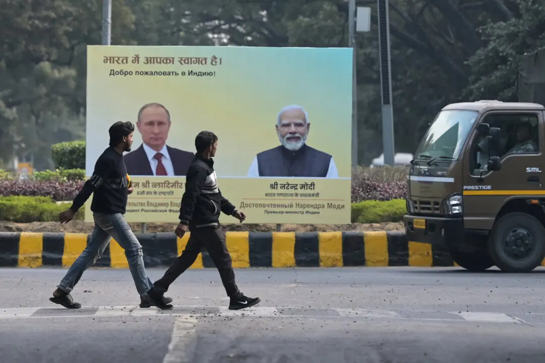 Putin in New Delhi on State Visit Aimed at Bolstering Russia-India Ties