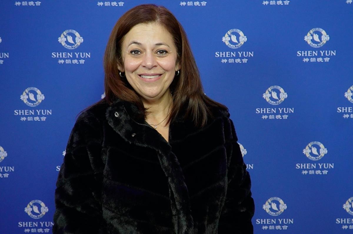 Shen Yun ‘Brings a Sense of Unity,’ Says Texas Theatergoer