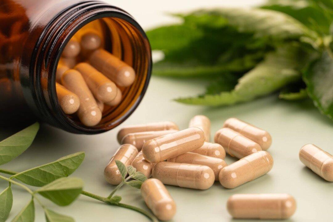 What’s Really in Your Supplements? Your Guide to Finding Clean Formulas