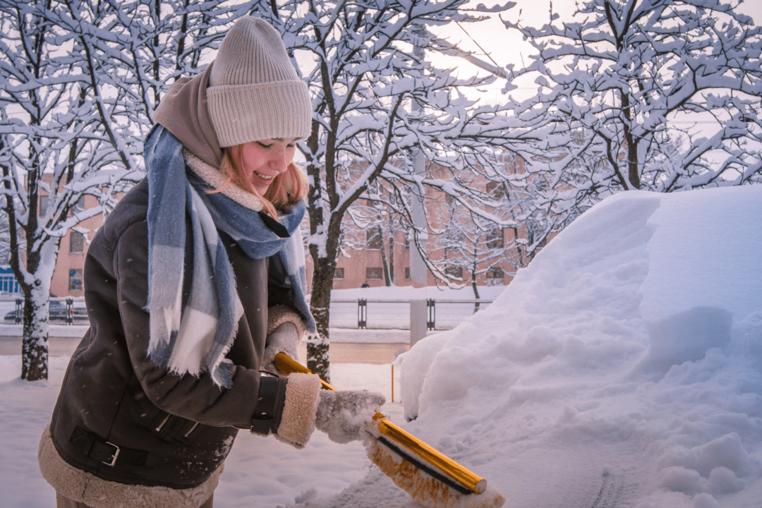 Essential Winter Gear for Your Car and Cold-Weather Driving