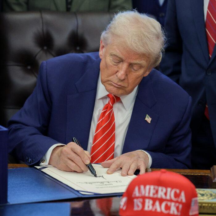 Trump Says He Will Donate Proceeds From IRS Lawsuit to Charity