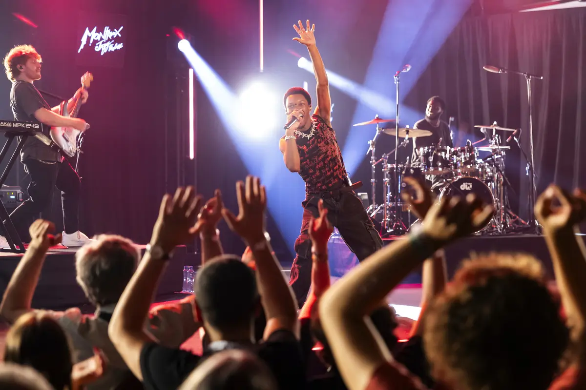 Singer D4vd Is Arrested on Suspicion of Killing of 14-Year-Old Girl Found Dead in His Tesla