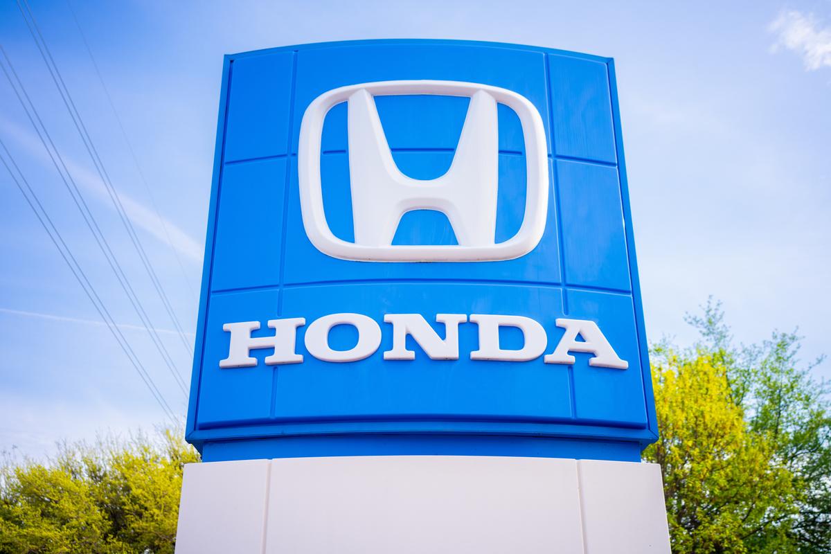 Honda Suspends Parts of Electric Vehicle Expansion After Nearly $10 Billion Loss