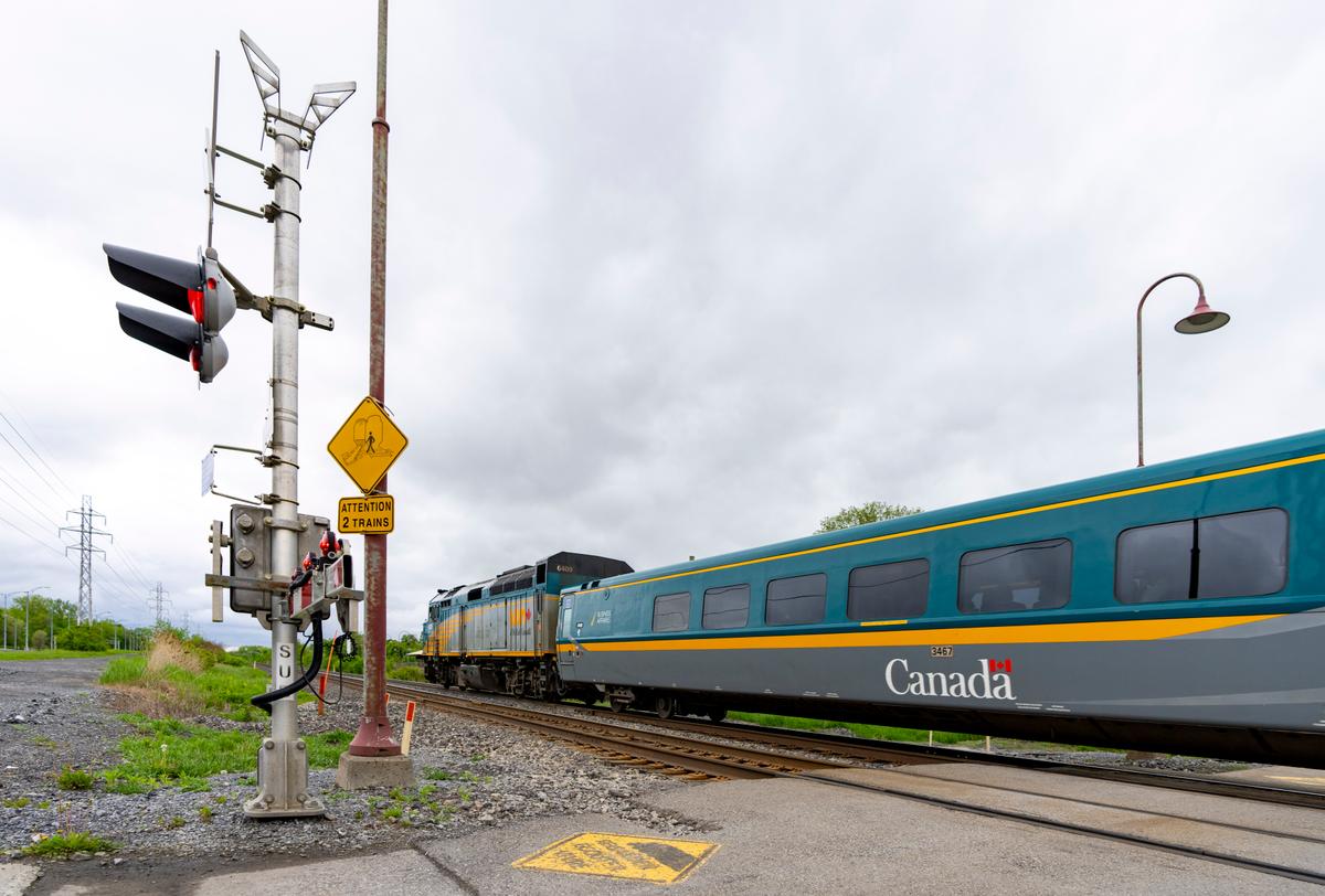 Poilievre Urges Cancellation of Multibillion-Dollar High-Speed Rail Project