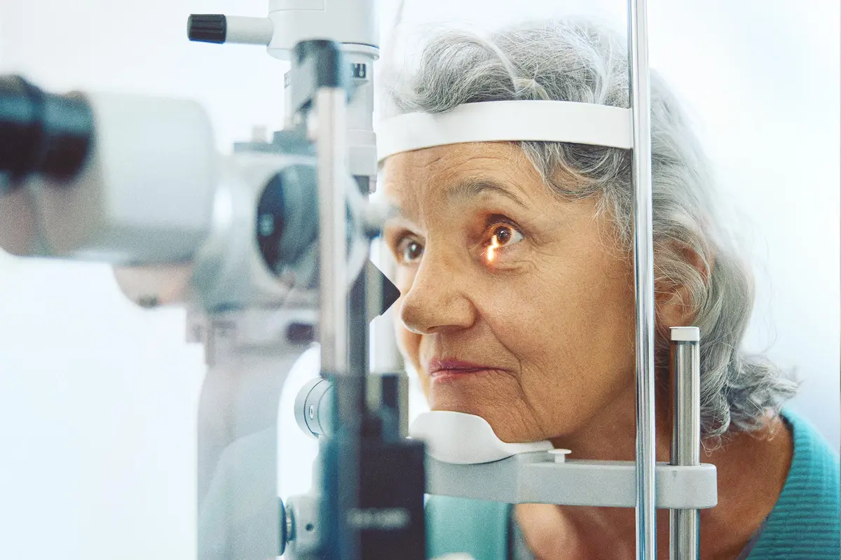 When Eye Floaters Are Harmless—and When They Signal a Serious Problem