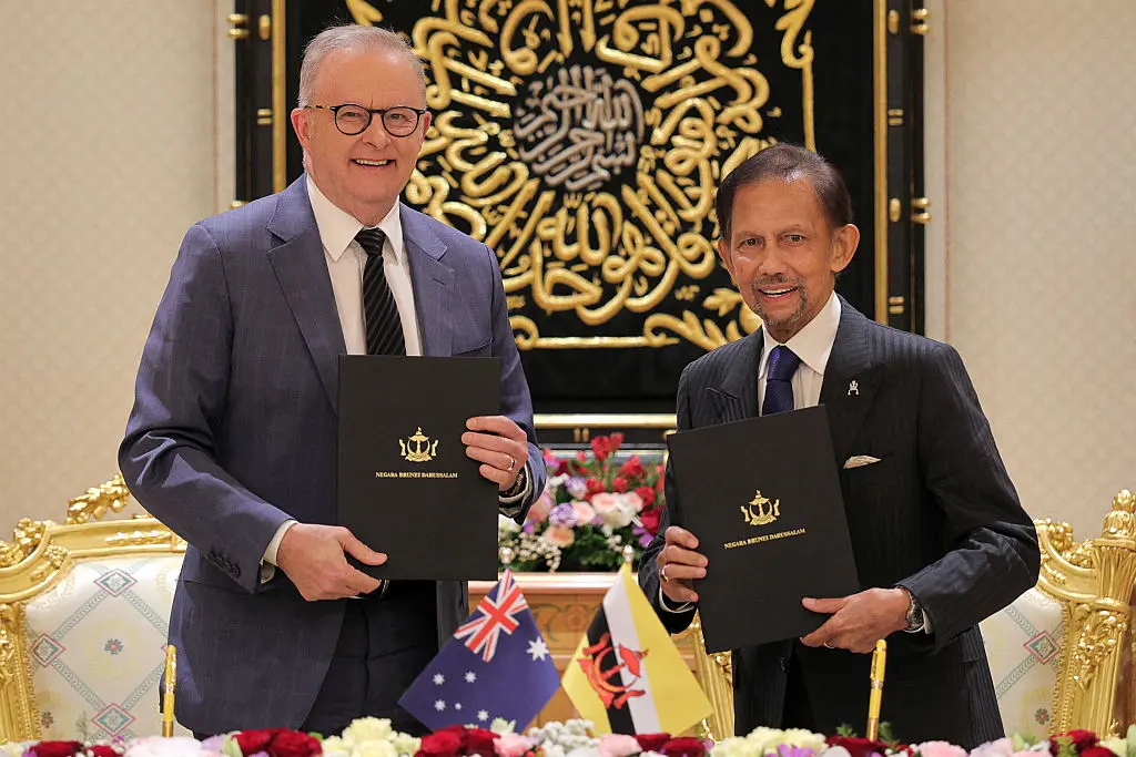 Australian PM in Brunei in Latest Step to Ensure Fuel Keeps Flowing