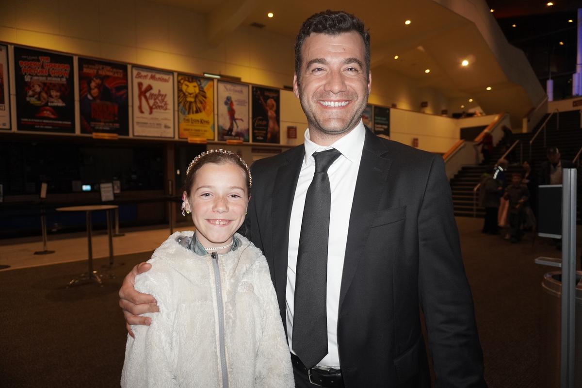 Father and Daughter Enjoy Cultural Exposure With Shen Yun