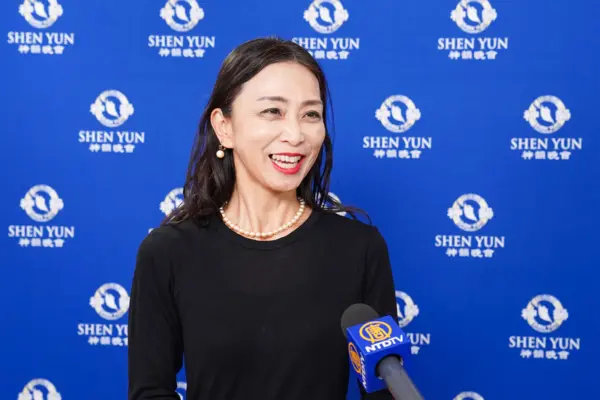 Producer Praises Shen Yun’s Artistic Director