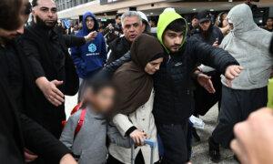 1st ‘ISIS Bride’ Denied Bail by Australian Court