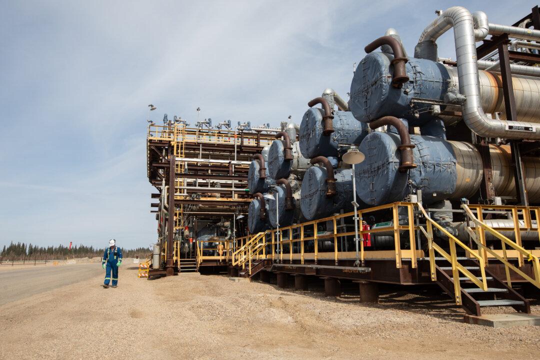 Questions Over Carbon Capture, Net-Zero Policies Cloud Future of Alberta-BC Pipeline
