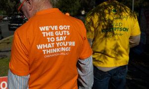 AEC Removes Corflutes Targeting Teal Candidate’s Climate 200 Donations
