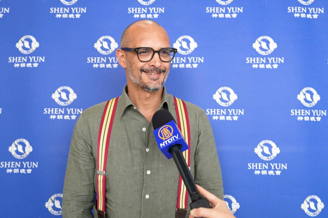 Shen Yun in Paris: ‘Extraordinary, Magnificent, Splendid,’ Says Former Engineer