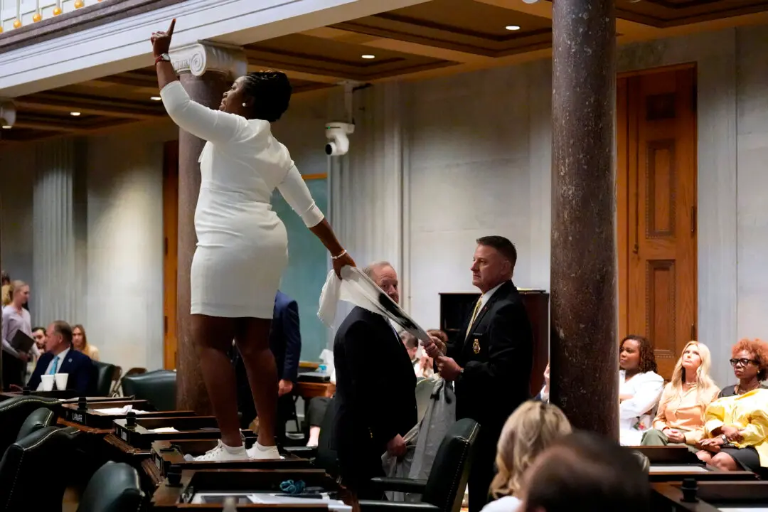 Tennessee Legislature Strips All Democrats of Committee Assignments After Redistricting Protests