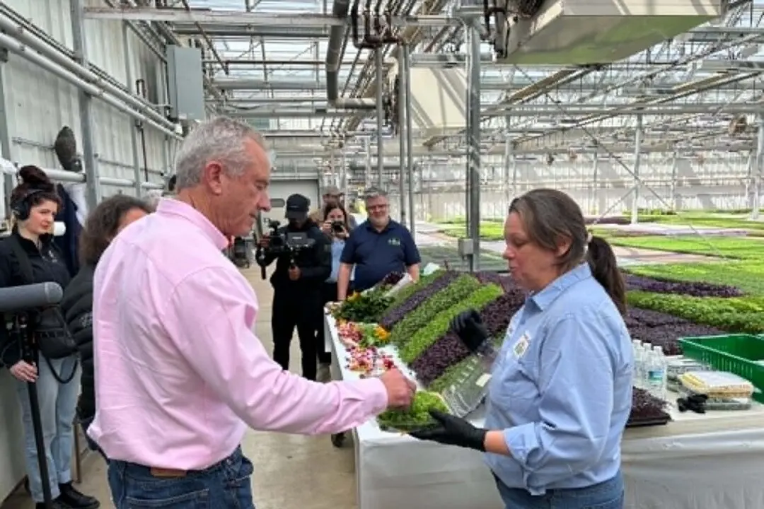 RFK Jr. Visits Ohio Farm That Shows Regenerative Methods Grow Healthy Food