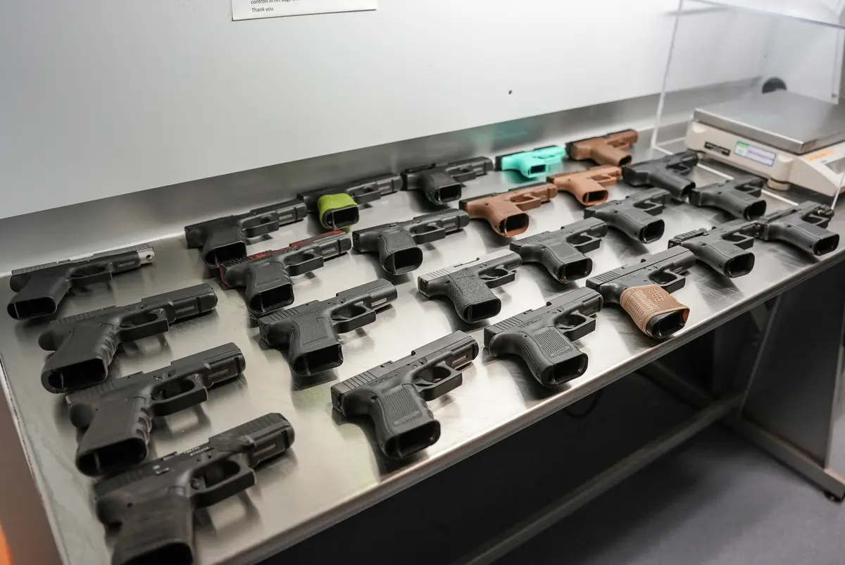 Southern Ont. Police Service Records Biggest-Ever Gun Haul in Operation Against Drug and Weapons Network