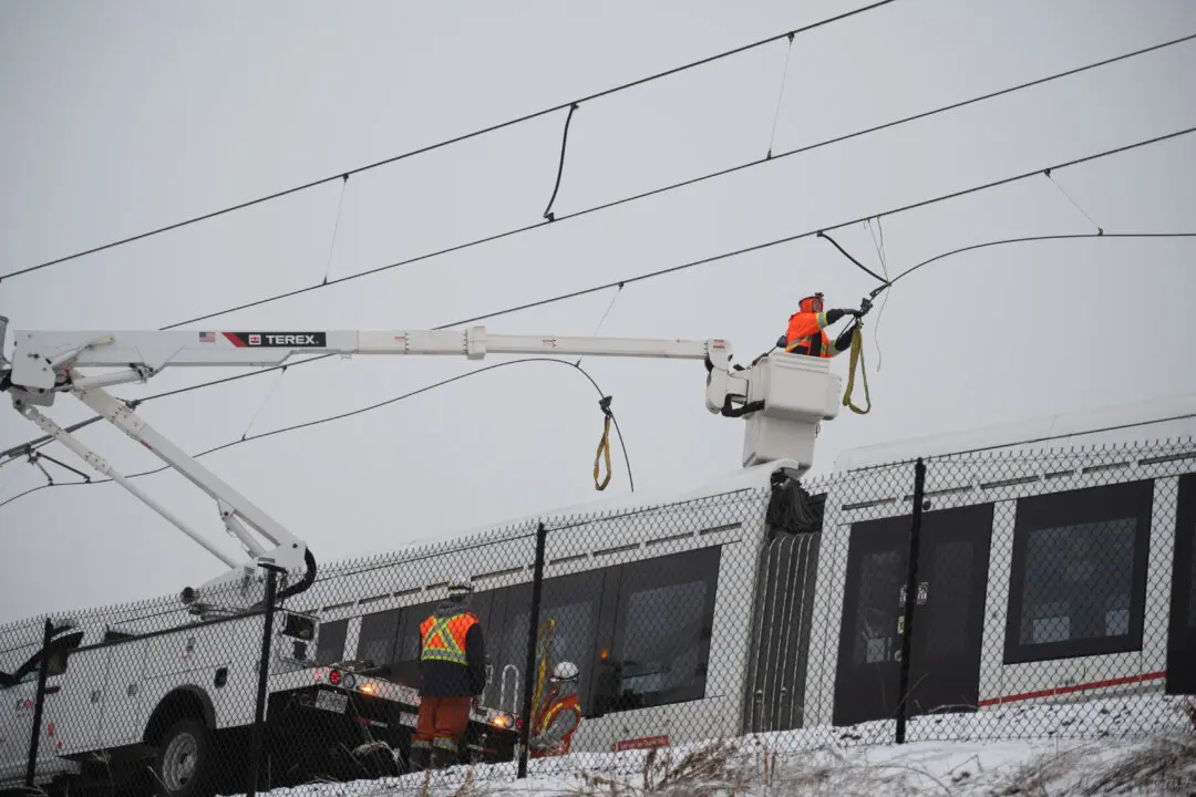 Feds Working With City of Ottawa to Ease Public Service Transit Woes: Memo