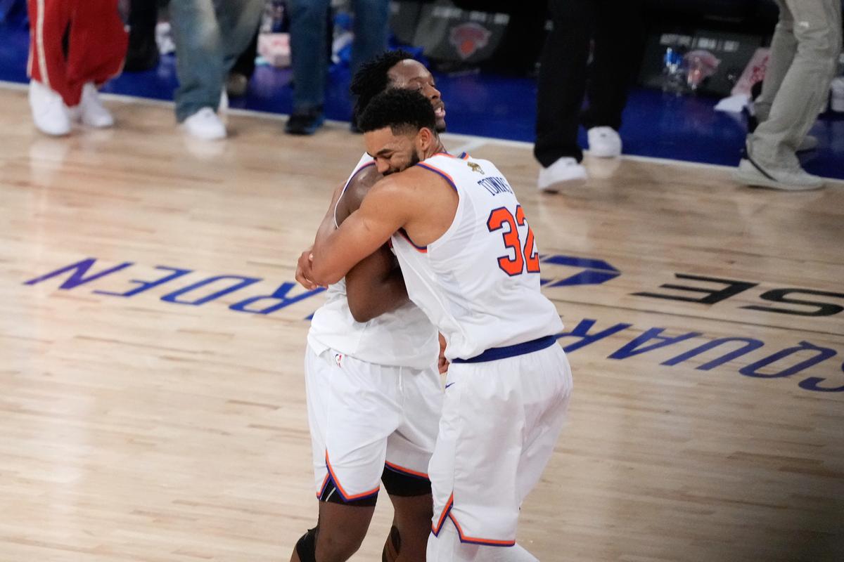 Knicks Complete Record Rally From 29 Points Down and Beat Spurs 107–106 for 3–1 NBA Finals Lead