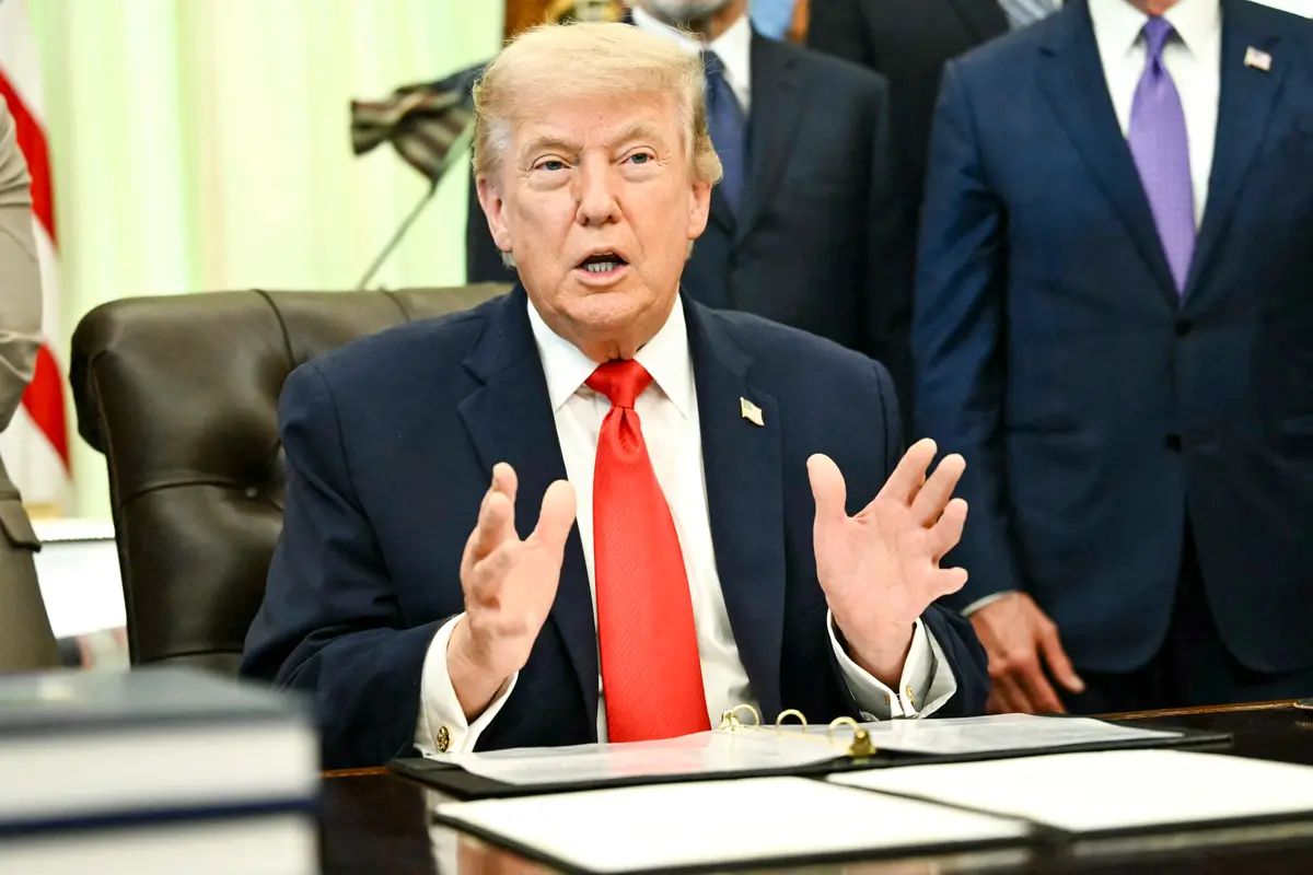 Spy Power Lapses Amid Standoff Over Trump’s Intel Pick