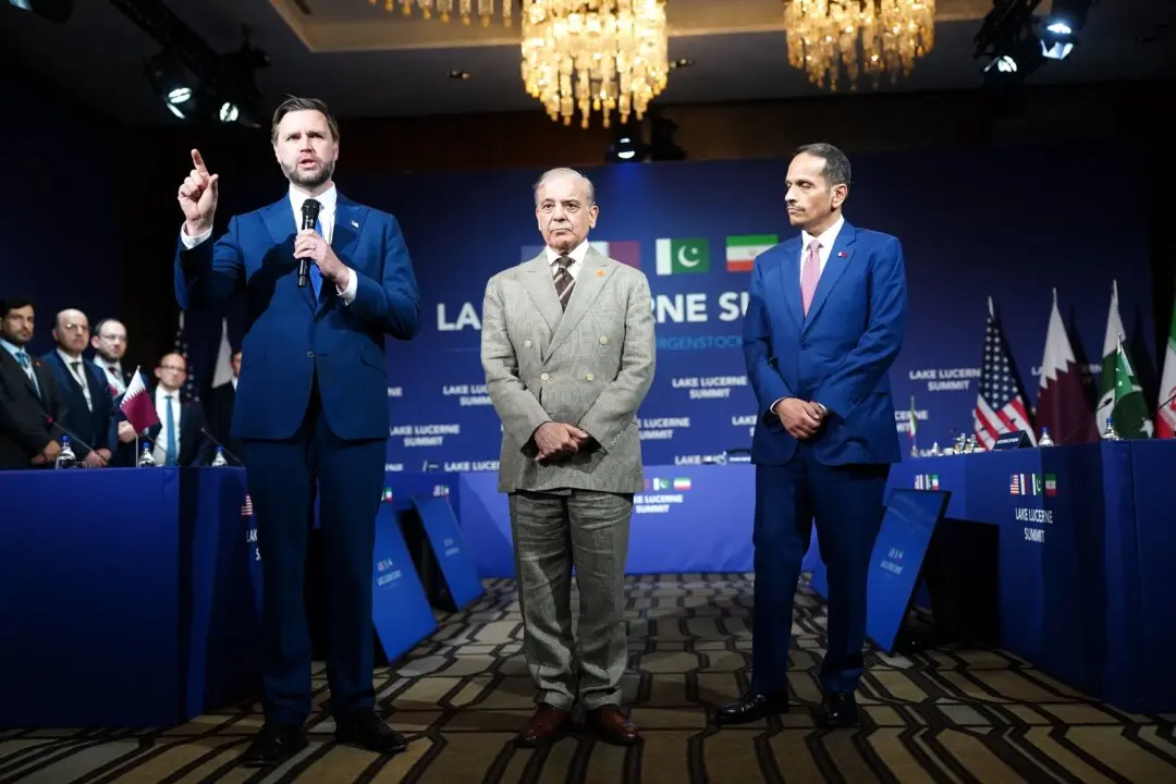 Vance Says Progress Made as US–Iran Talks Begin in Switzerland
