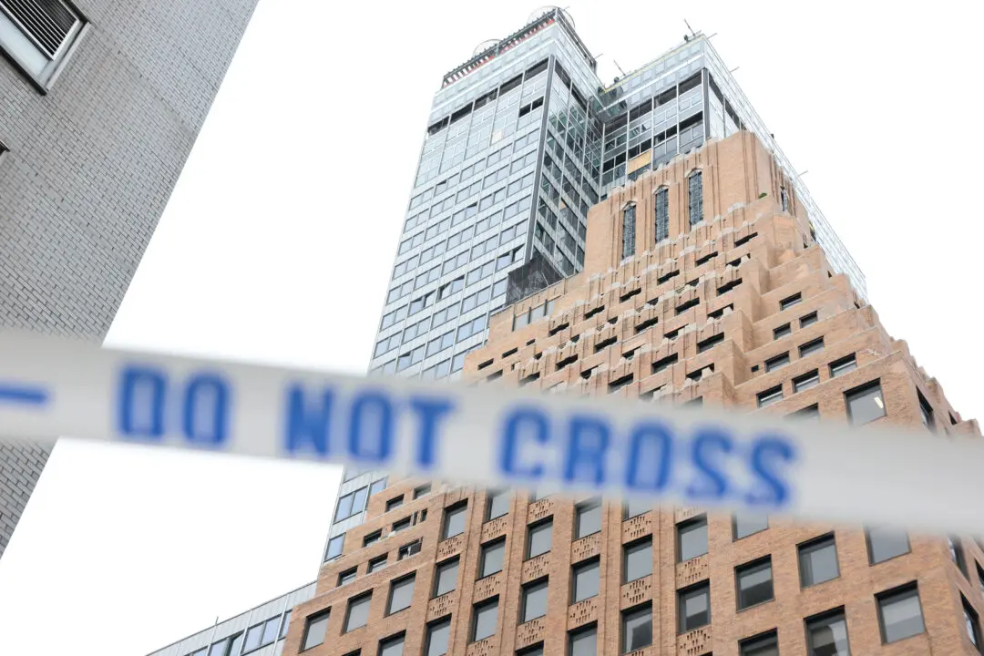 New York High-Rise Columns Buckle, Forcing Evacuations; Collapse Possible, Officials Say