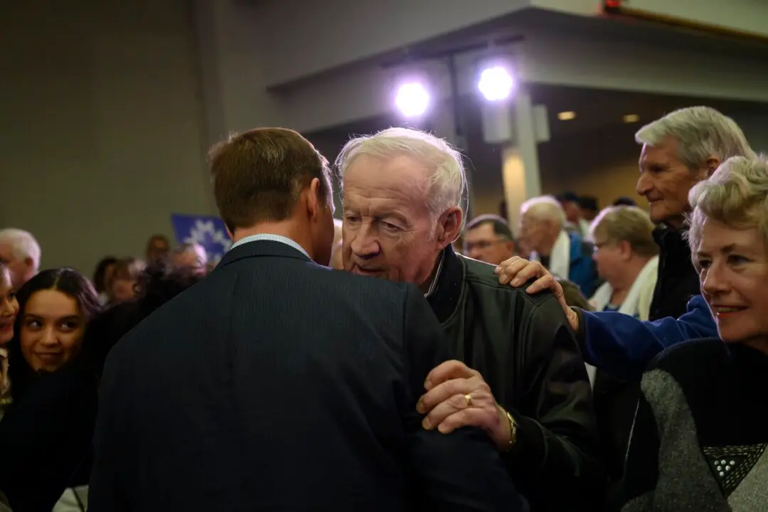 Elmer MacKay, Longtime Progressive Conservative MP for Nova Scotia, Dead at 89