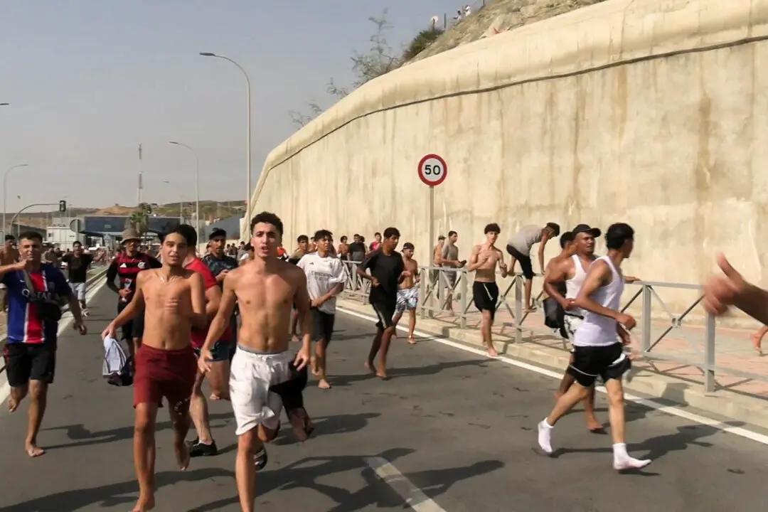 Spain Sends Troops to Ceuta After Thousands of Illegal Immigrants Breached Border With Morocco