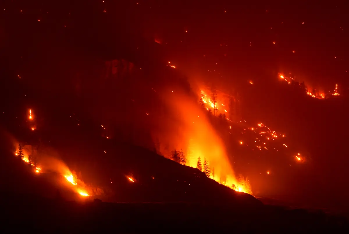 BC Wildfire That Forced 20,000 to Evacuate Sees Little New Growth But Remains Out of Control