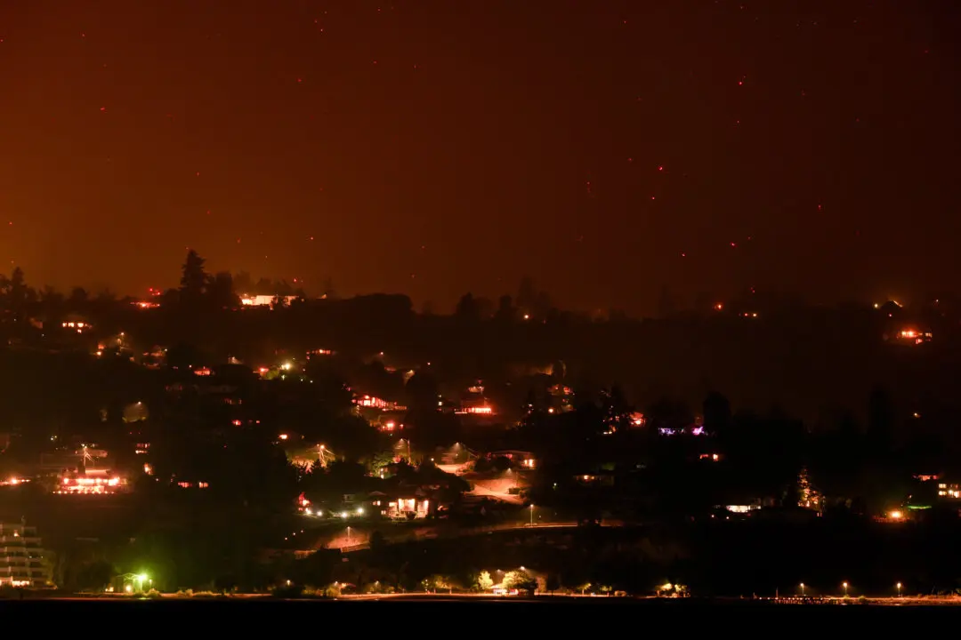 ‘It Was a Warzone:’ Survivors Describe Evacuating BC Wildfires