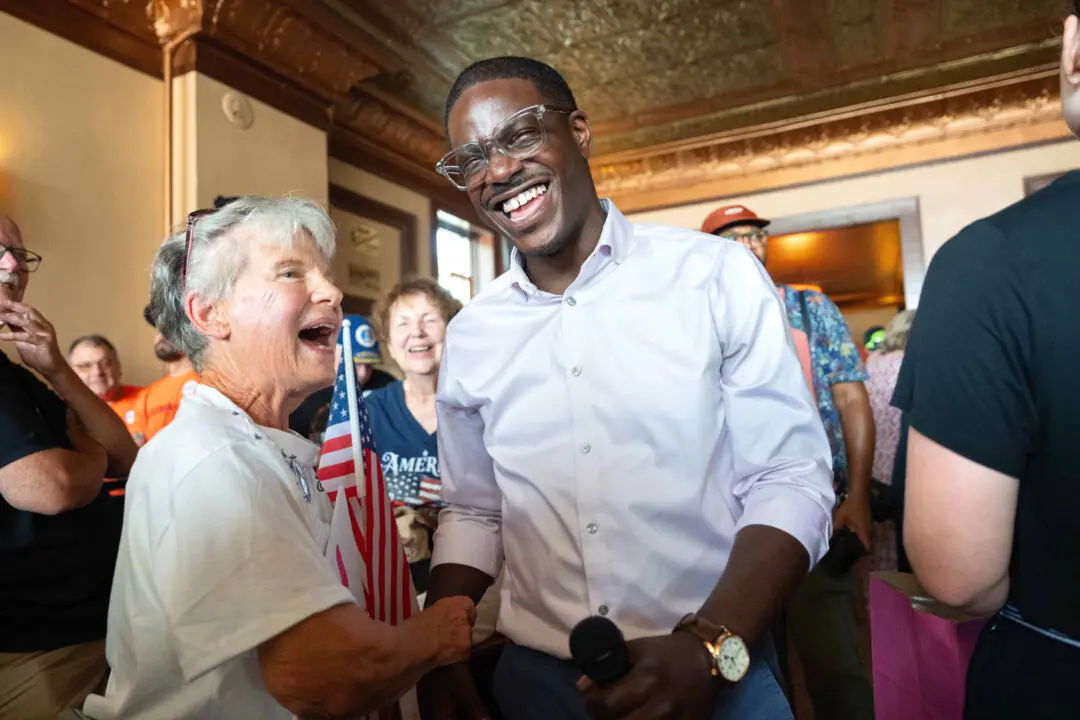 Wisconsin Primary: Crowley Defeats Socialist Hong; U.S. Annual Inflation Rate Stabilizes in July