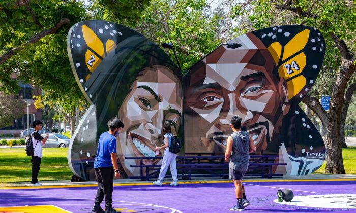 New Anaheim ‘Dream Court’ Honoring Kobe and Gianna Bryant Draws Crowds
