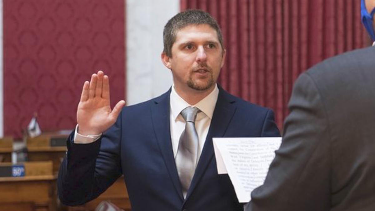 Former Lawmaker Convicted After Entering Capitol on Jan. 6 Now Running for Congress