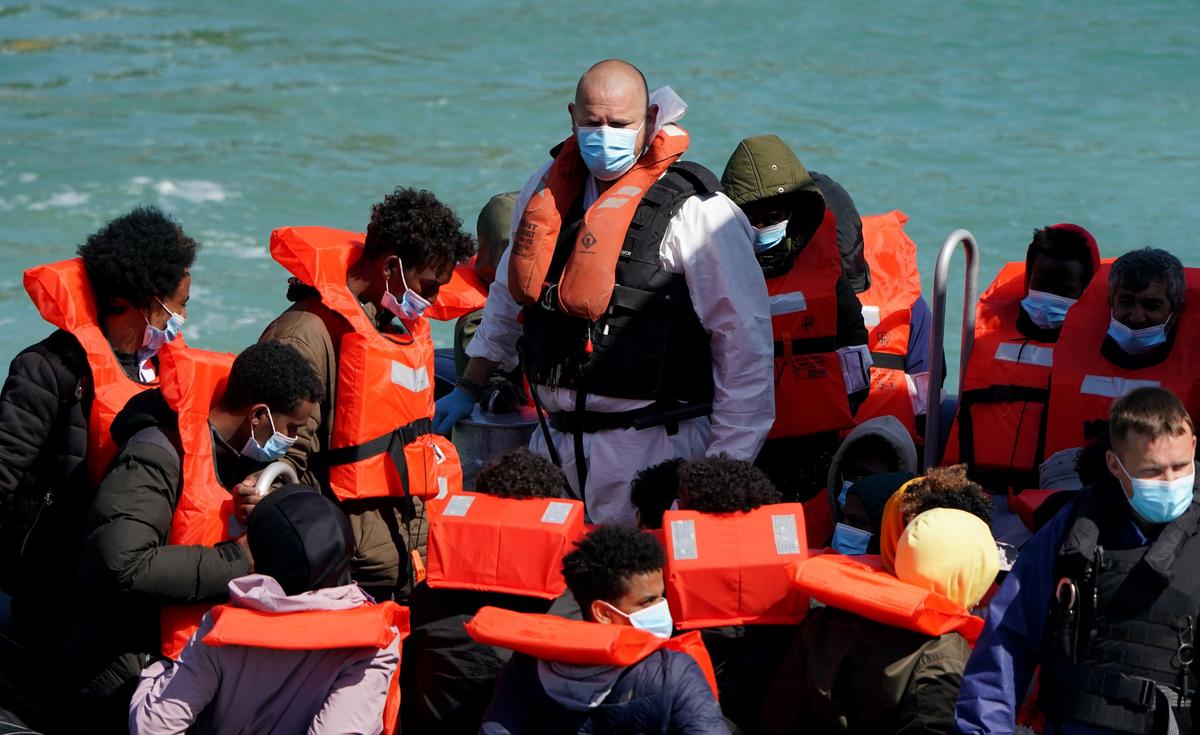 Record Numbers of Migrants Cross English Channel in Small Boats
