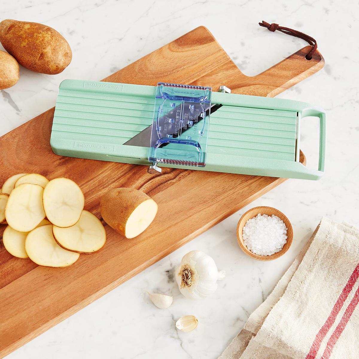 A Chef’s Toolkit: Kitchen Essentials Professional Chefs Can’t Live Without