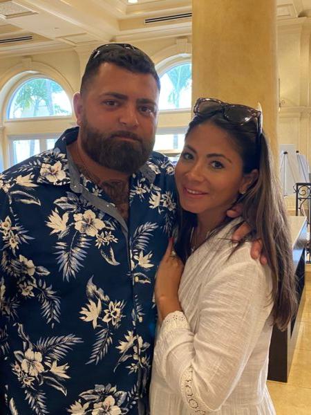 Roberto Minuta and his wife, Gissela. (Patricia Tolson/The Epoch Times)