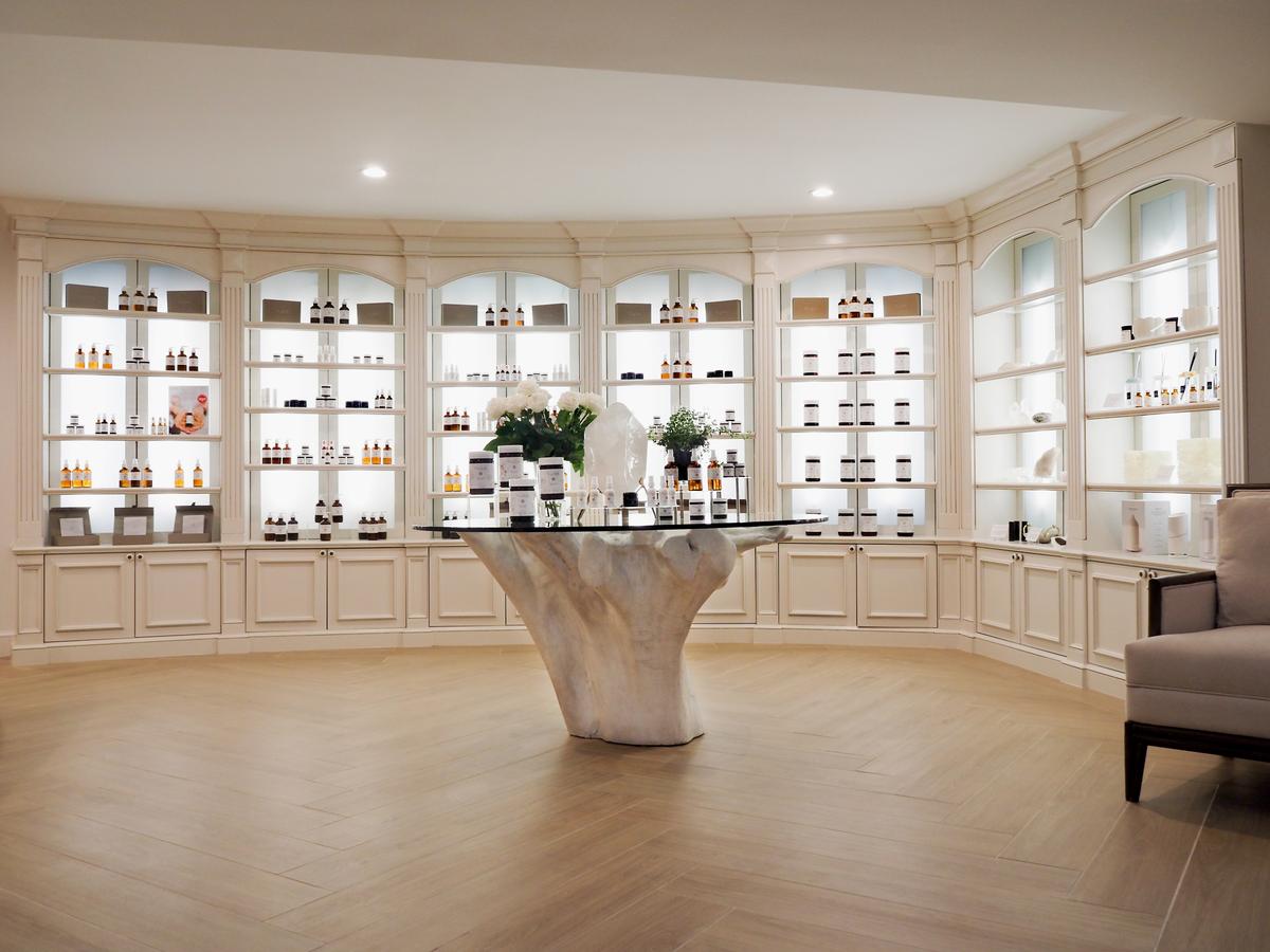 At Tammy Fender’s eponymous holistic spas in Delray and West Palm Beach, Fla., clients receive their own custom blend of essential oils, diffused by Fender herself. (Courtesy of Tammy Fender)