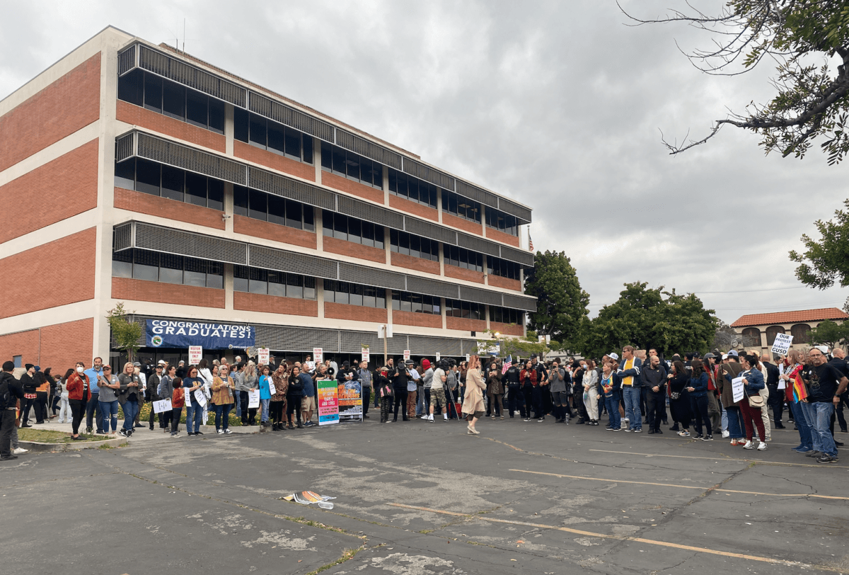 Several hundred people gathered for a demonstration outside of Glendale Unified’s board meeting, where the school board voted unanimously to proclaim June 2023 as “LGBT Pride Month,” in Glendale, Calif., on June 6, 2023. (Micaela Ricaforte/The Epoch Times)