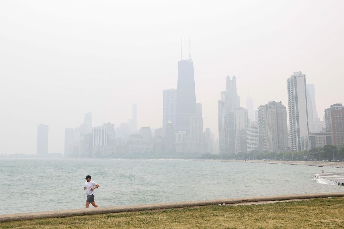 Chicago Registers ‘Worst Air Quality in World’ Amid Canada Wildfires; Experts Warn of Health Implications