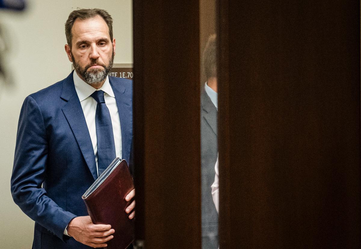 Judge Pauses Order to Unseal as Jack Smith Raises Witness Intimidation Concerns