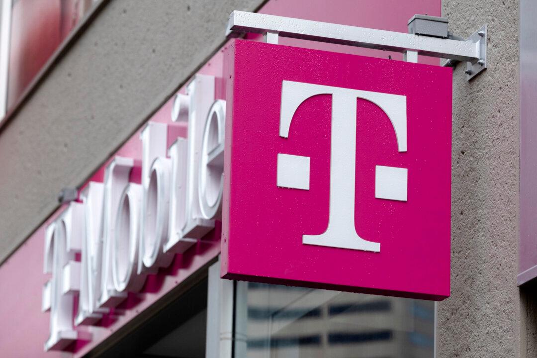 T-Mobile Says Customer Attrition Likely to Increase Next Quarter Due to Plan Migration