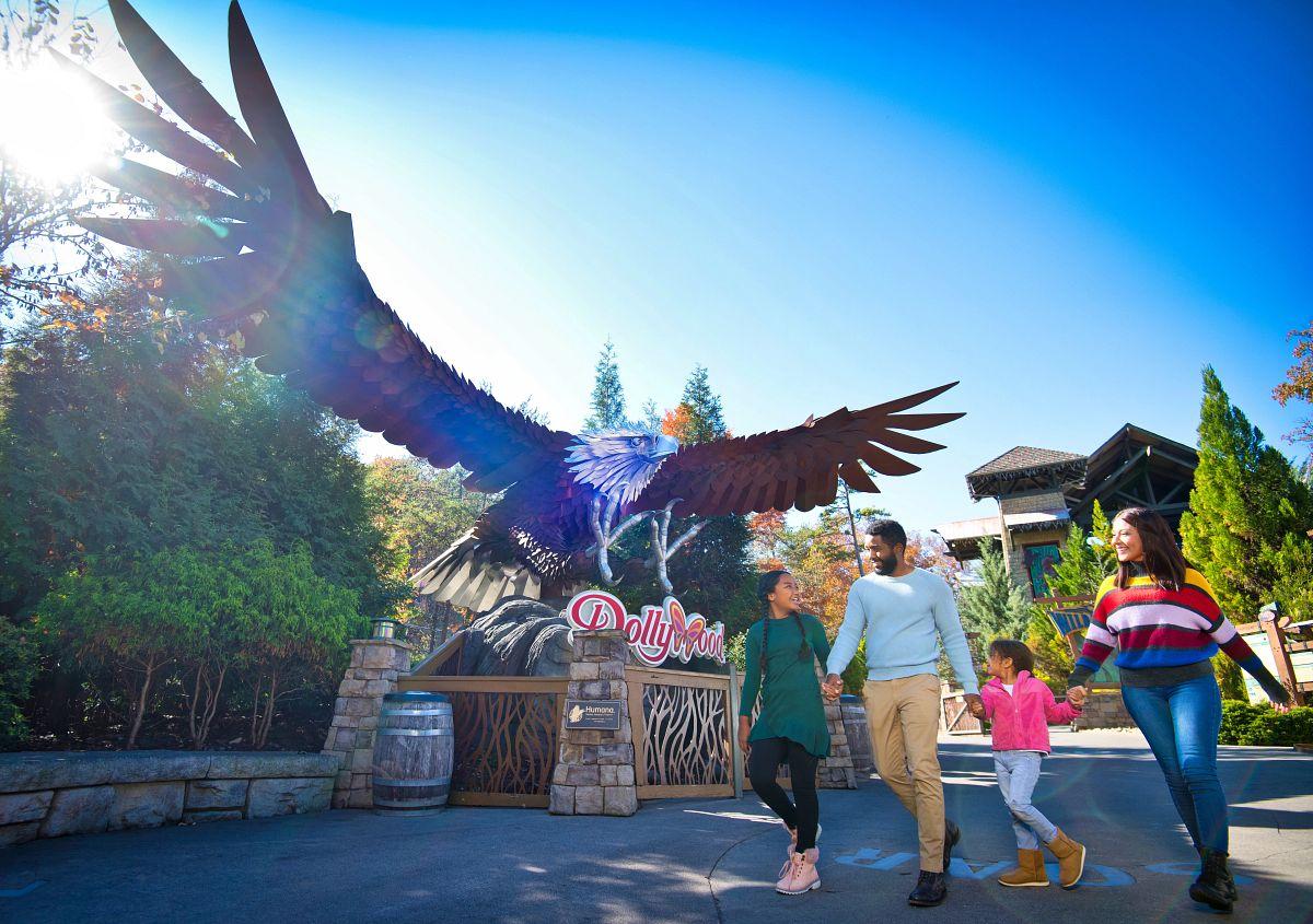 Inside Dollywood’s Summer Season: Iconic Rides and Hidden Gems