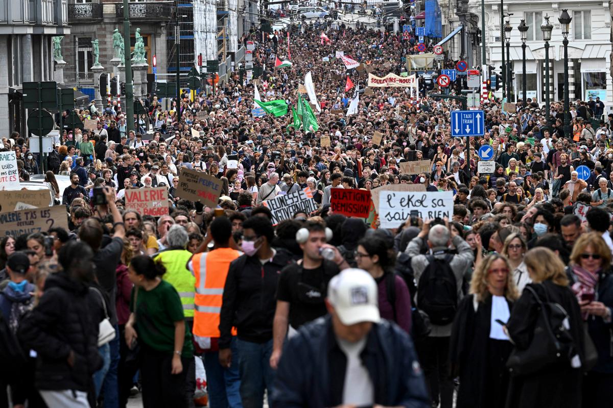 Day in Photos: Anti-Police Brutality Protest in Brussels, Earthquake in Philippines, and Africa Environmental Protest