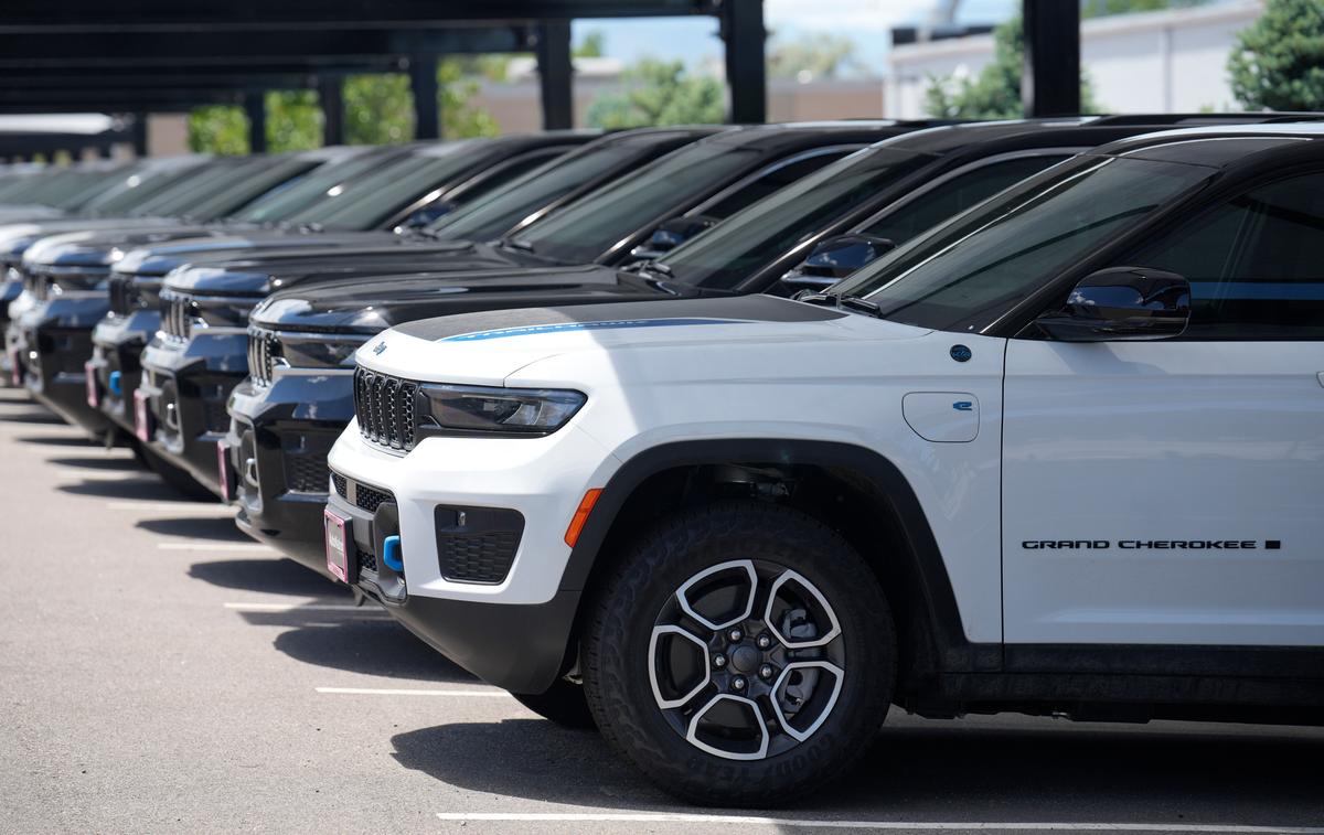 Airbag Defects Lead Fiat Chrysler and Honda to Recall Thousands of Vehicles