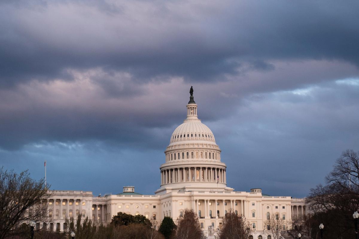 House Passes Congressional Stock Trading Ban