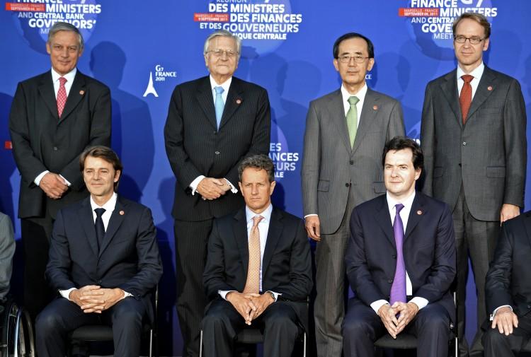 G-7 Plays Down Currency War Risk