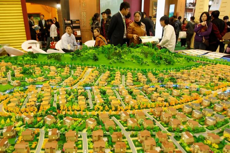 Fake Foreign Investment Pushes Chinese Economy to Brink