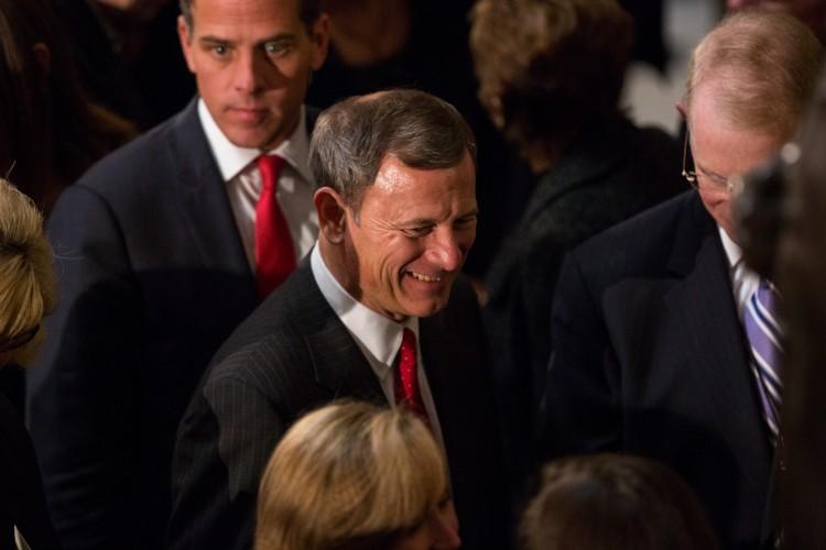 Chief Justice Fraud: John Roberts Target of Credit Card Scam
