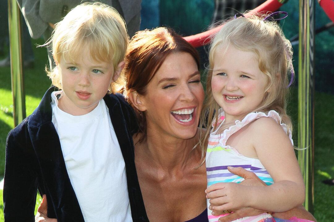 Poppy Montgomery Baby: It’s a Girl