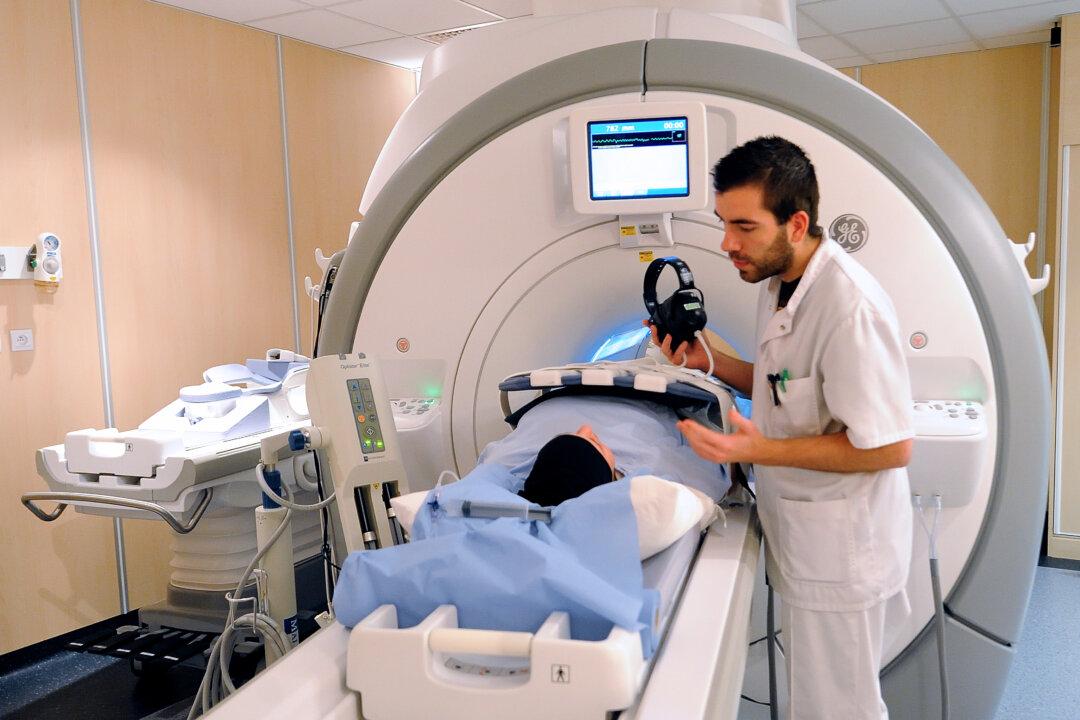 Health Brief: Common Sleeping Pill Potentially Linked to Alzheimer’s; FDA Mandates Nerve Damage Warnings for 2 RSV Vaccines