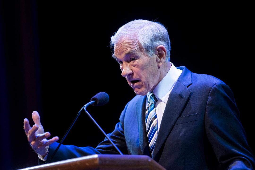 Ron Paul Slams Police: Boston Lockdown was Like ‘A Military Coup’ (+Videos)